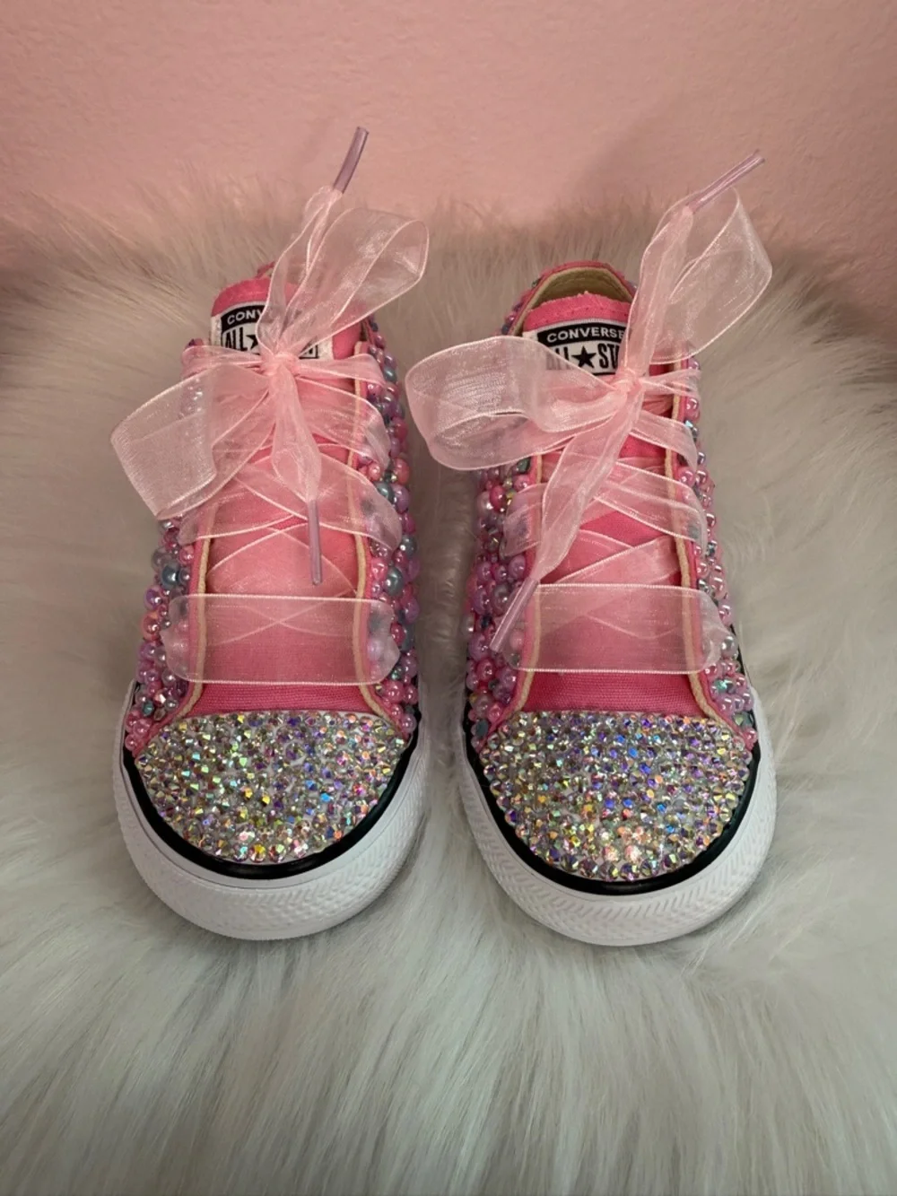 Converse this pair